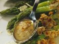 Spargel mit Nussbutter Rezept