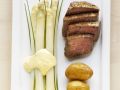 Spargel mit Schnittlauchsauce und Rinderfilet Rezept