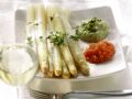 Spargel mit verschiedenen Dips Rezept
