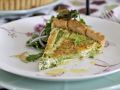 Spargelquiche mit Salat Rezept