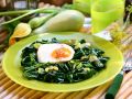 Spiegelei mit Blattspinat Rezept