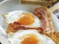 Spiegeleier mit Speck Rezept