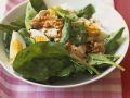 Spinatsalat mit hartem Ei und Walnusskernen Rezept