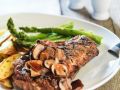 Steak mit Spargel und Pilzsauce Rezept