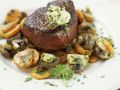 Steak vom Rind mit Möhren und Pilzen Rezept