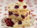 Streuselkuchen mit Kirschen-Quark Rezept