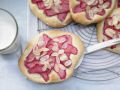 Süße Rhabarberfladen Rezept