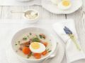 Suppe zu Ostern mit Ei Rezept