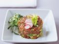 Thunfisch-Avocado-Tatar mit Radieschen Rezept