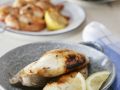 Tintenfische mit Schafskäse Füllung vom Grill Rezept
