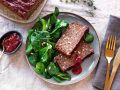 Veganer Nussbraten mit Pflaumenglasur Rezept