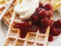 Waffeln mit Kirschkompott Rezept