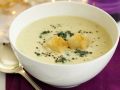 Weihnachtliche Blumenkohlsuppe mit Roquefort Rezept