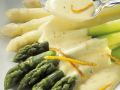 Weißer und grüner Spargel mit Sauce Maltaise Rezept