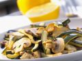 Zucchini-Champignon-Gemüse mit Thymian-Marinade Rezept