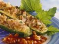 Zucchini mit Reis gefüllt Rezept