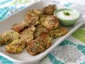 Feta-Zucchini-Frikadellen mit Joghurtdip Rezept