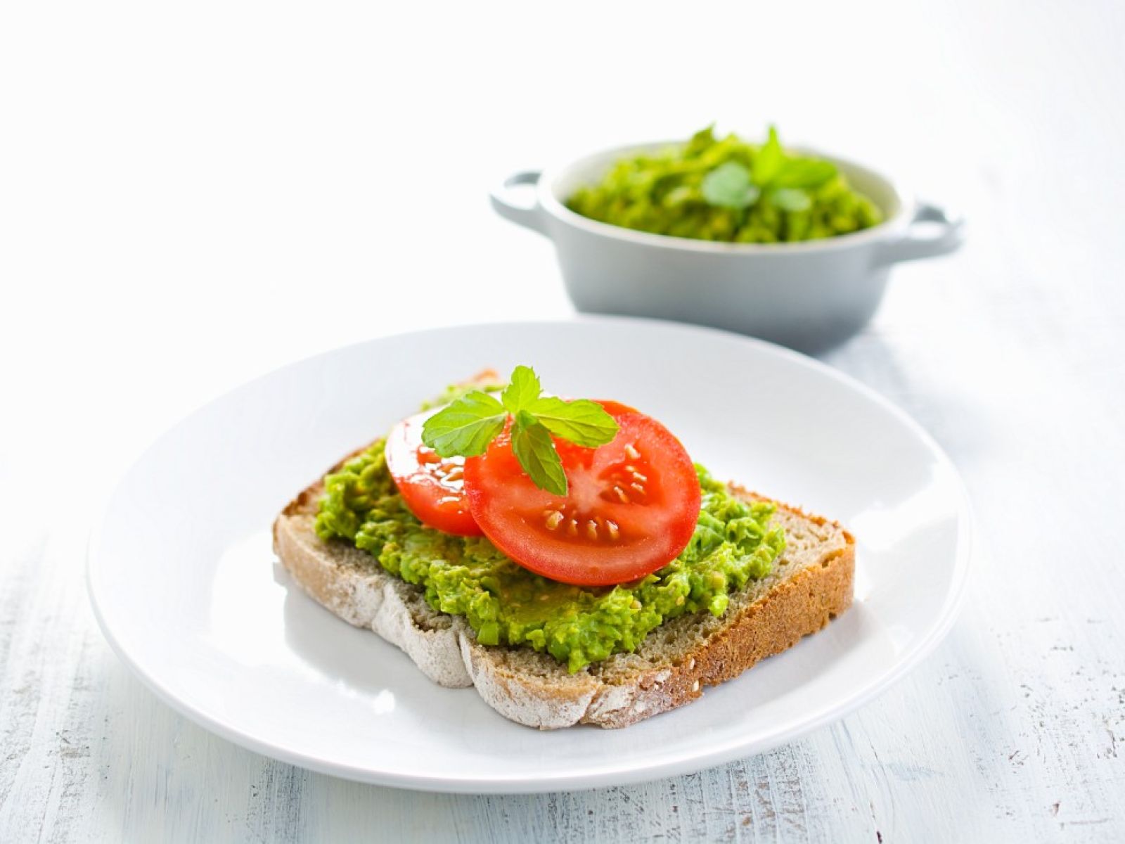 Erbsenaufstrich Auf Brot Rezept Eat Smarter 