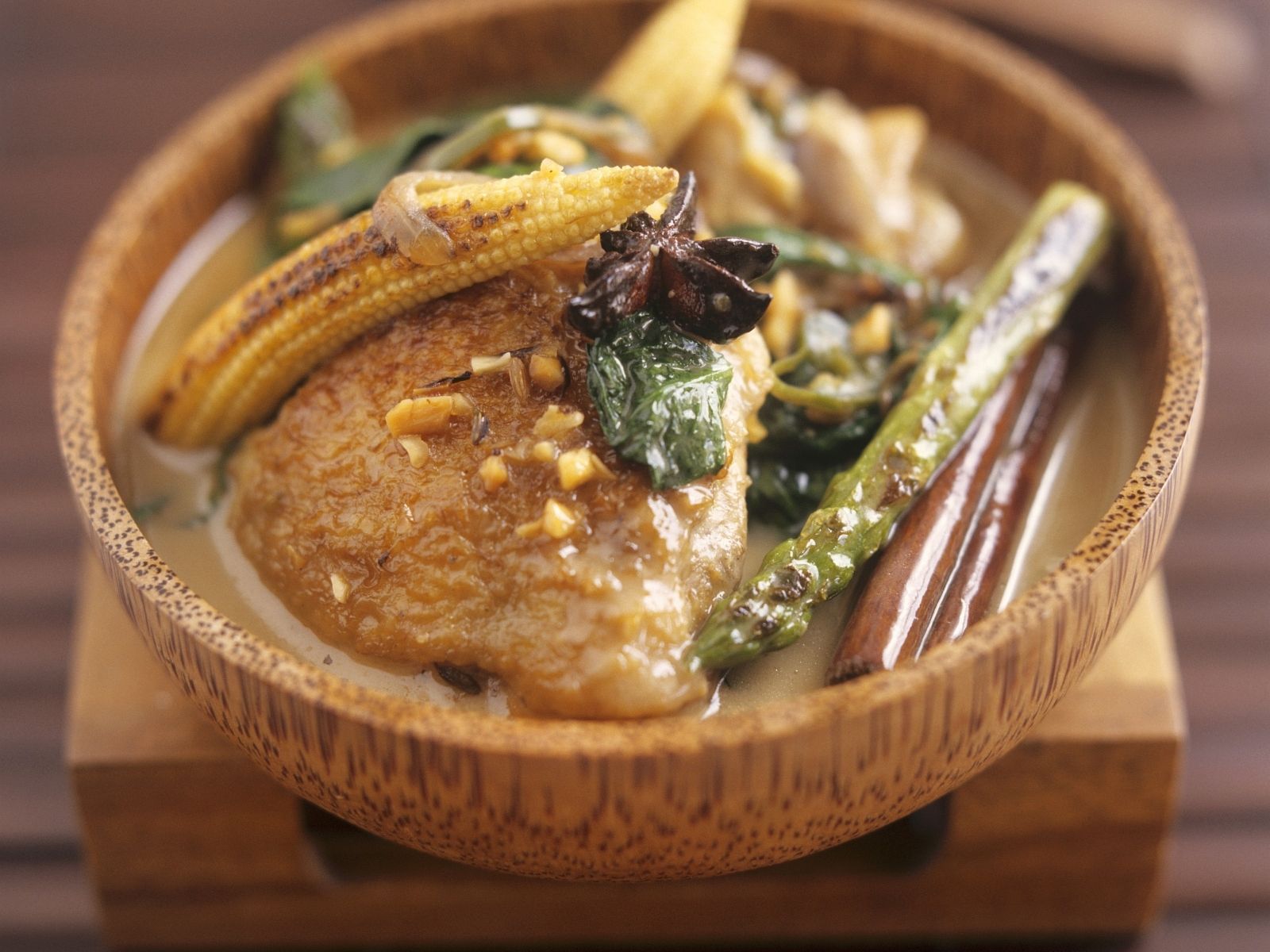 Hahnchen Mit Erdnusssosse Und Gemuse Rezept Eat Smarter 