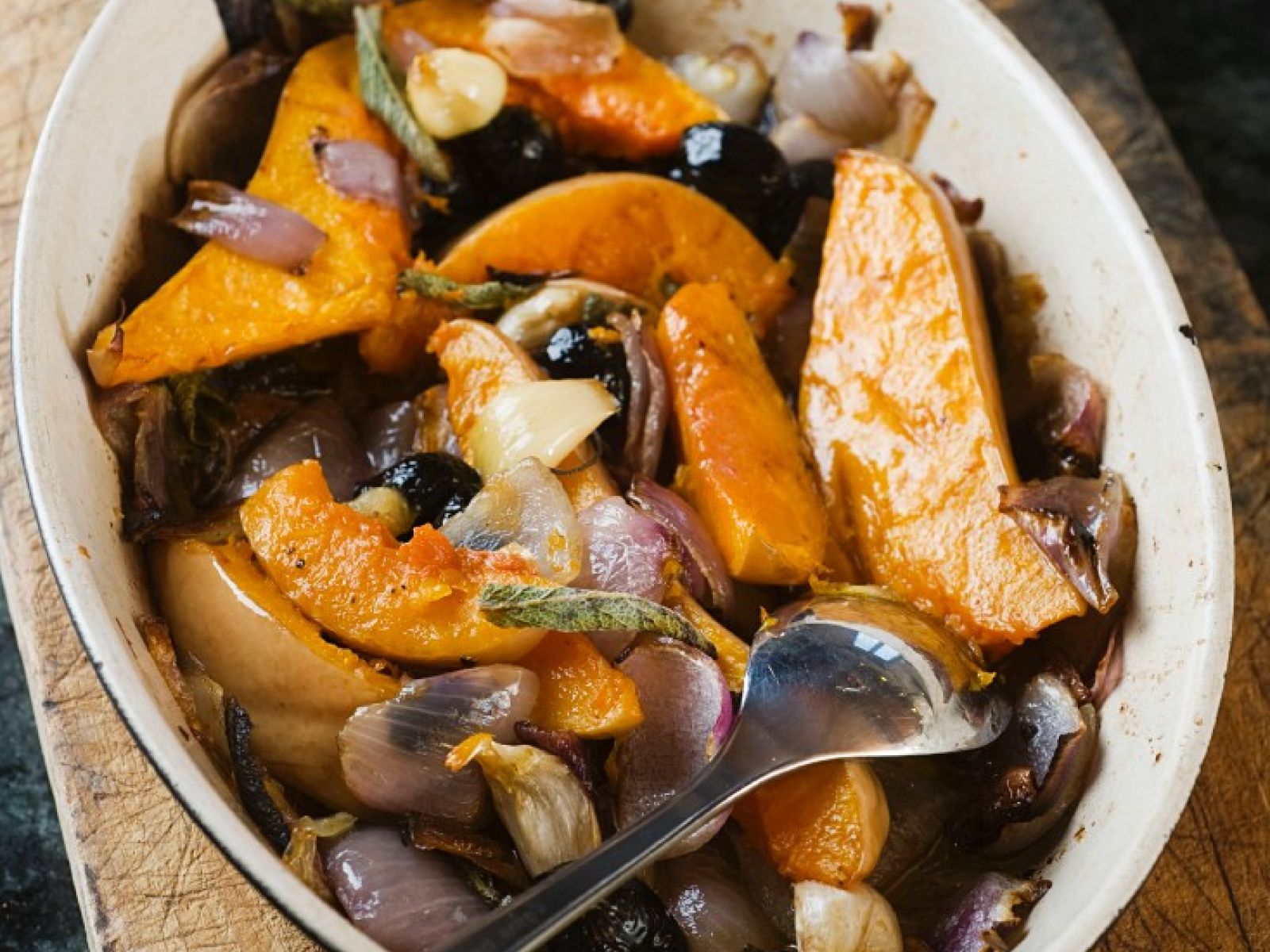 Kurbis Mit Oliven Aus Dem Ofen Rezept Eat Smarter 