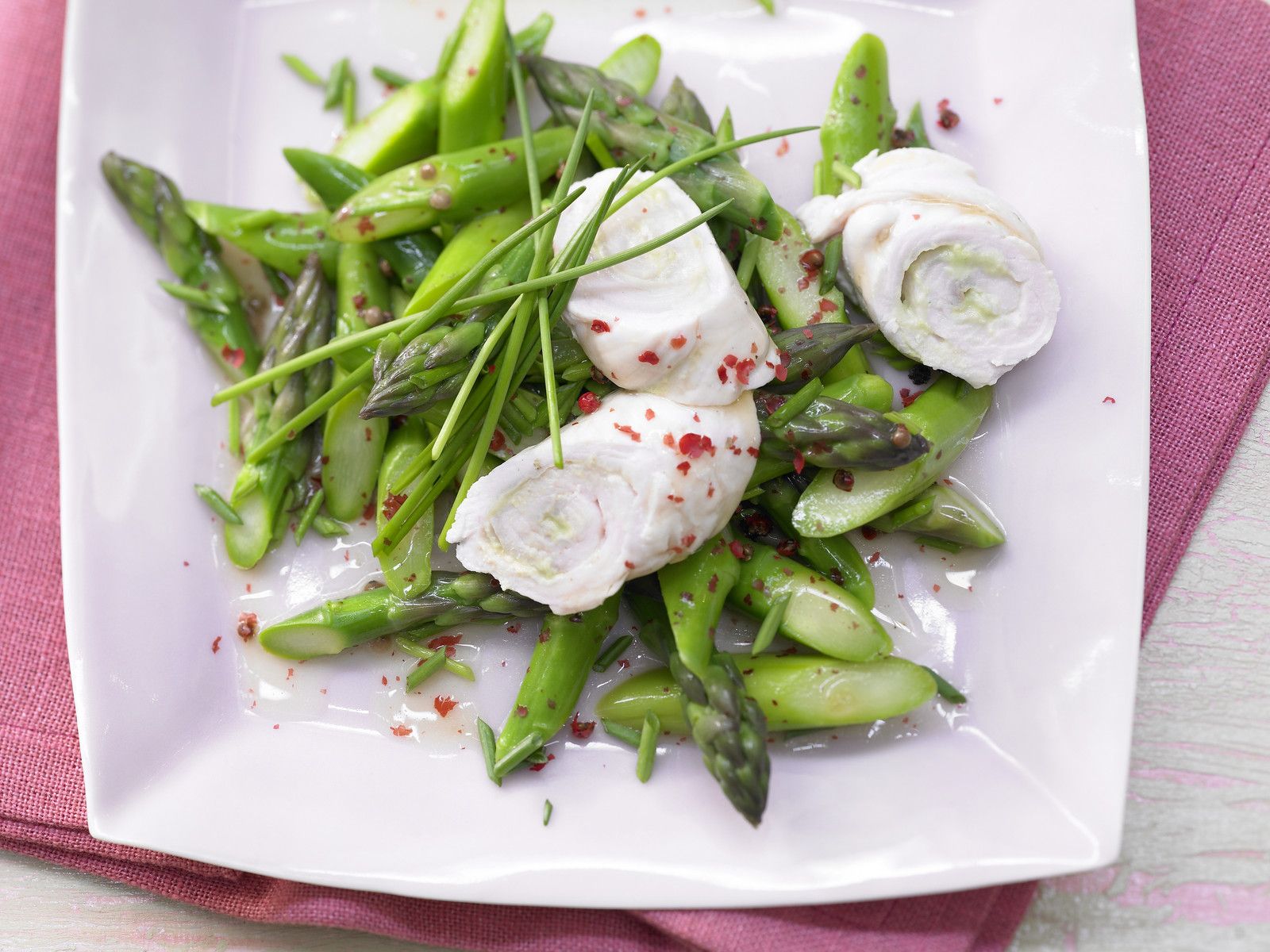 Putenroulade Auf Spargelsalat Rezept Eat Smarter 