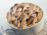 Apfel-Brot-Auflauf mit Rosinen (Scheiterhaufen) Rezept