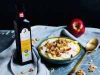 Apfel-Quark-Bowl mit Leinöl und Walnüssen Rezept