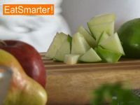 Apfel zum Entsaften vorbereiten