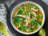 Asiatische Hühnersuppe Rezept