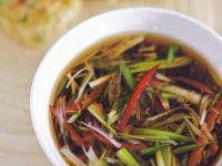 Asiatische Sojasauce mit Frühlingszwiebeln Rezept