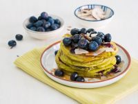 Blaubeer-Avocado-Pancakes