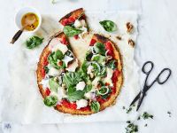 Blumenkohl-Pizza mit Ziegenkäse und Spinat Rezept