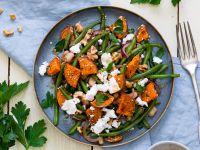 Bohnensalat mit gerösteter Süßkartoffel