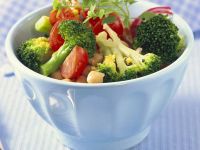 Brokkoli-Tomatensalat Rezept