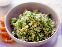 Bulgursalat mit Lauchzwiebeln und Minze Rezept