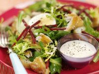 Bunter Blattsalat mit Räuchermakrele Bunter Blattsalat mit Räuchermakrele