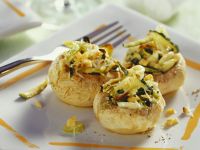 Champignons mit Zucchinifüllung Rezept
