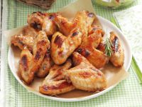 Chicken Wings mit Gemüsesalat Rezept