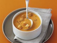 Cremige Karottensuppe mit Croutons Rezept