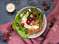 Dinkel-Spinat-Bowl mit Erdnuss-Dressing Rezept