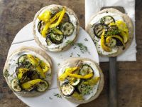 Dinkelpizza mit Antipasti Rezept