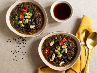 Dunkles Curry mit Belugalinsen und Ahornsirup Rezept