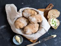 Einfache Sauerteigbrötchen Rezept