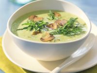 Erbsen-Champignon-Cremesuppe mit Rucola Rezept