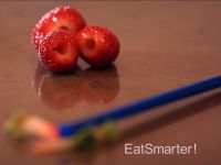 Wie man Erdbeeren am besten putzt