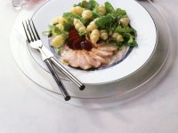 Feiner Nudelsalat mit Kaninchenfilet Feiner Nudelsalat mit Kaninchenfilet