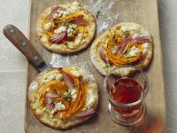 Flammkuchen mit Kürbis Rezept