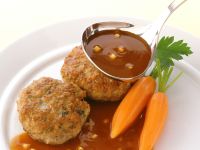 Frikadellen mit Sauce Rezept