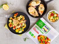 Zitronen-Ofen-Hähnchen auf Toscana-Gemüse-Gnocchi-Pfanne