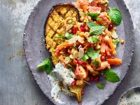 Gebackene Aubergine an Linsensalat und Minzedip Rezept